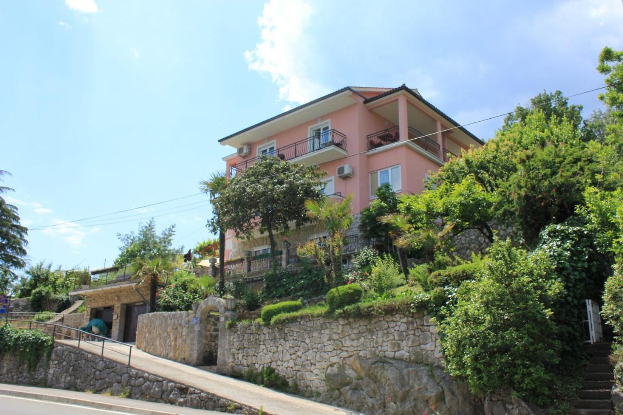 Apartments And Rooms By The Sea Medveja, Opatija - 2305 Lovran Buitenkant foto